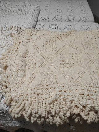 Colchas ganchillo 135cm - 50€ c/u