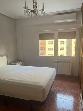 Piso en alquiler en Romareda en Zaragoza