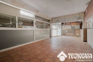 Bar en venta en Ciutat Meridiana en Barcelona - Imagen 21