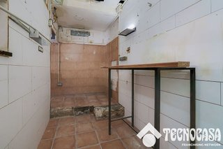 Bar en venta en Ciutat Meridiana en Barcelona - Imagen 33