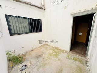 Local comercial en venta en Benicalap en Valencia - Imagen 38