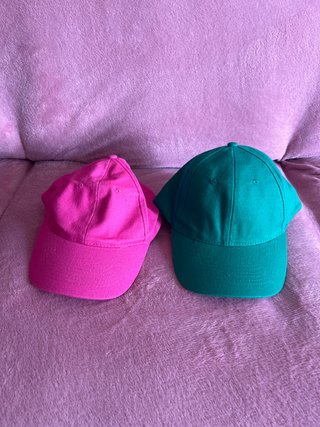 Lote 2 Gorras Rosa y Verde