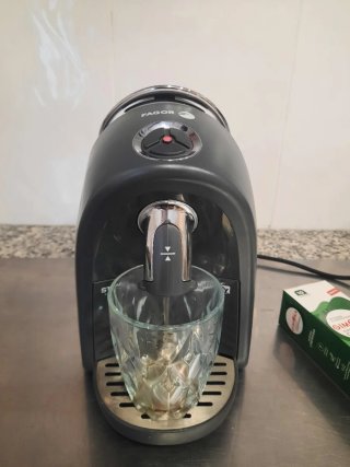 Cafetera Fagor Cápsulas.