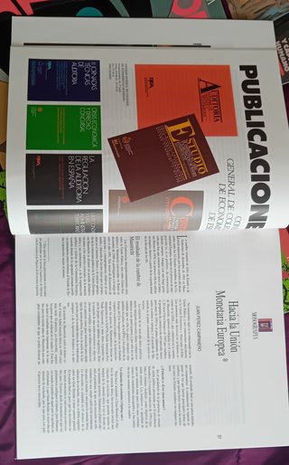 Revista de Economía 3CONOMIA. 1990-1992