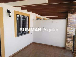 Piso en alquiler en Zona de San Cayetano en Churriana de la Vega