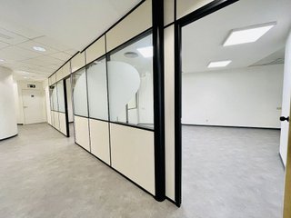 Local comercial en venta en La Nova Esquerra de l'Eixample en Barcelona - Imagen 22