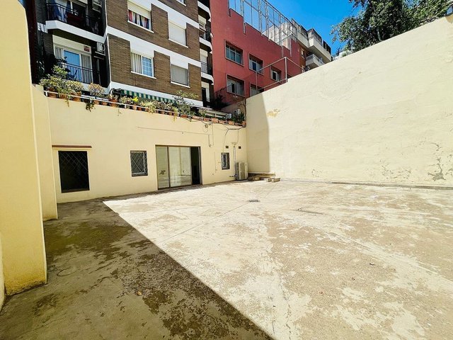 Local comercial en venta en La Nova Esquerra de l'Eixample en Barcelona - Imagen 9