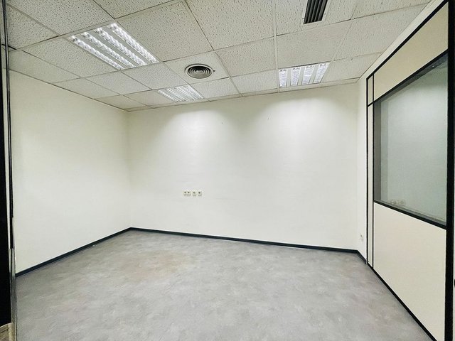 Local comercial en venta en La Nova Esquerra de l'Eixample en Barcelona - Imagen 13