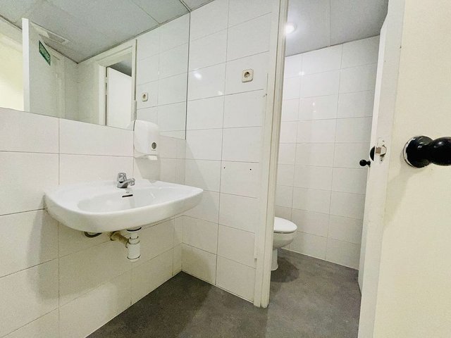 Local comercial en venta en La Nova Esquerra de l'Eixample en Barcelona - Imagen 16