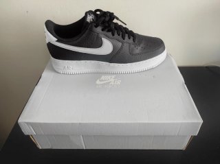 Nike Air Force 1 Negras y Blancas