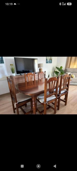 Conjunto mesa y 6 sillas madera oscura