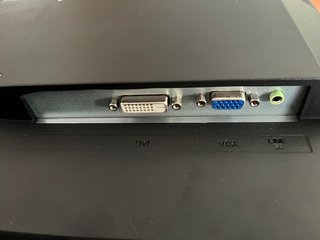 Monitor panorámico TFT 21.5 " VGA DVI