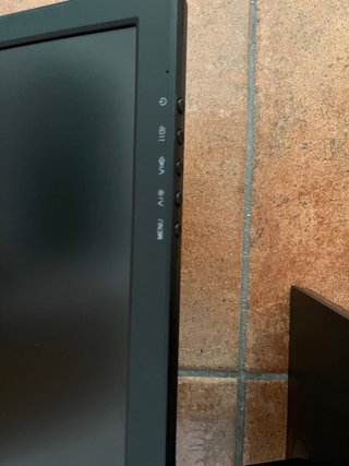 Monitor panorámico TFT 21.5 " VGA DVI