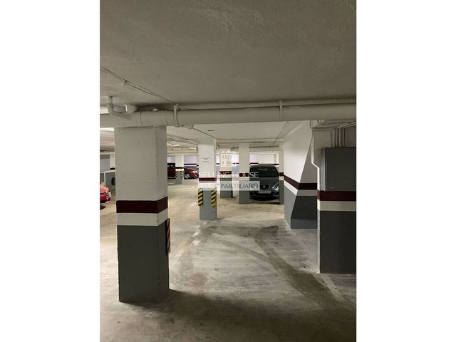 Garaje en venta en Ciutat Jardí en Valencia - Imagen 4