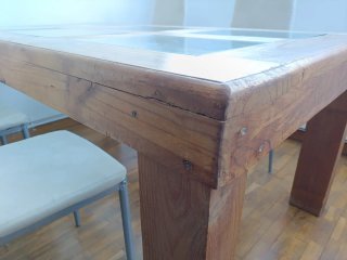 Mesa comedor madera rústica + 4 sillas