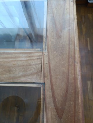 Mesa comedor madera rústica + 4 sillas