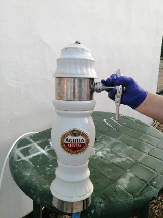 Grifo Antiguo El Águila de Cerámica