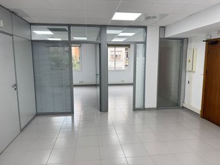 Oficina en alquiler en La Nova Esquerra de l'Eixample en Barcelona - Imagen 34