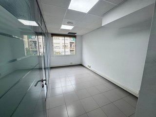 Oficina en alquiler en La Nova Esquerra de l'Eixample en Barcelona - Imagen 36