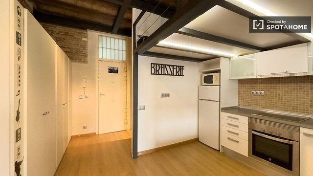 Estudio en alquiler en El Raval en Barcelona - Imagen 14