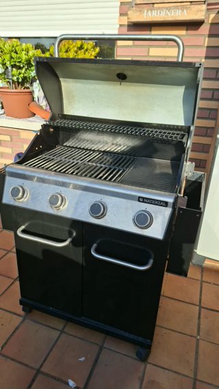 Barbacoa de gas Naterial 4 quemadores + plancha