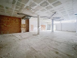 Local comercial en venta en Puente Genil