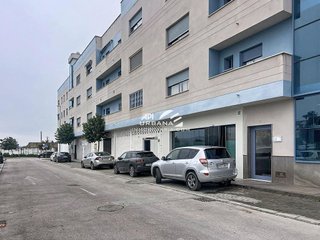 Local comercial en venta en Puente Genil