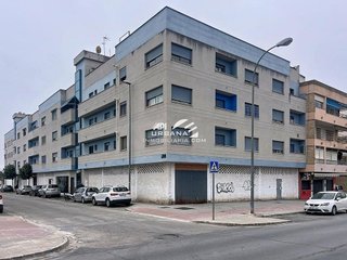 Local comercial en venta en Puente Genil