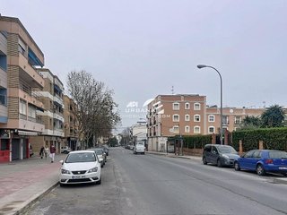Local comercial en venta en Puente Genil