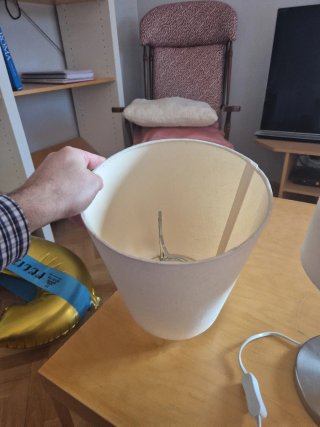 Lámpara Ikea con pantallas intercambiables
