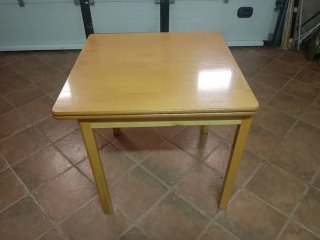 Mesa de comedor extensible de madera