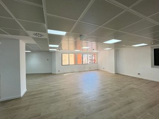 Oficina en alquiler en Les Corts en Barcelona - Imagen 15