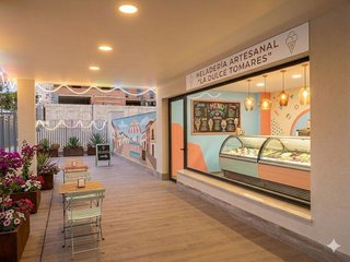 Local comercial en venta en Aljamar en Tomares