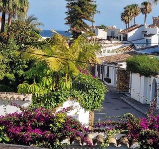 Chalet en alquiler en Lomas de Marbella Club - Puente Romano en Marbella