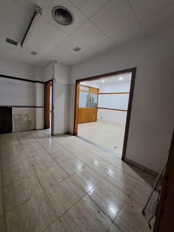 Local comercial en alquiler en El Camp de l'Arpa del Clot en Barcelona - Imagen 14
