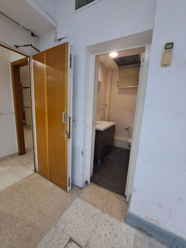 Local comercial en alquiler en El Camp de l'Arpa del Clot en Barcelona - Imagen 15