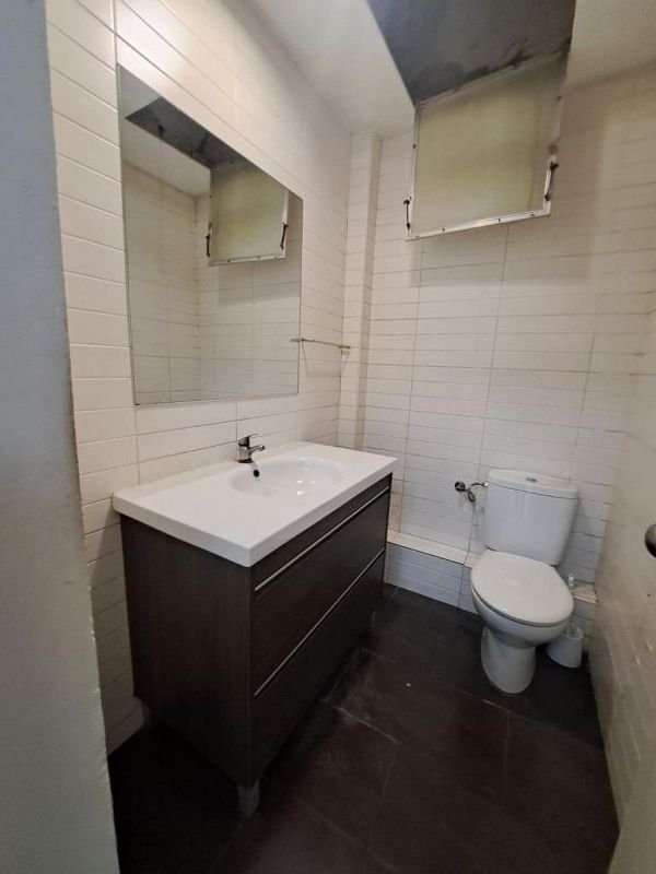 Local comercial en alquiler en El Camp de l'Arpa del Clot en Barcelona - Imagen 16