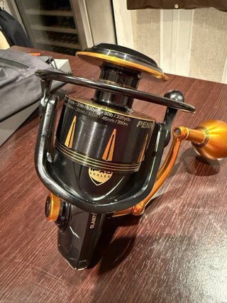 Carrete Penn Slammer III 7500 Negro/Dorado