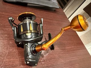 Carrete Penn Slammer III 7500 Negro/Dorado
