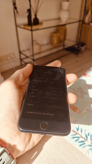 iPhone SE 64GB Negro Batería al 100%