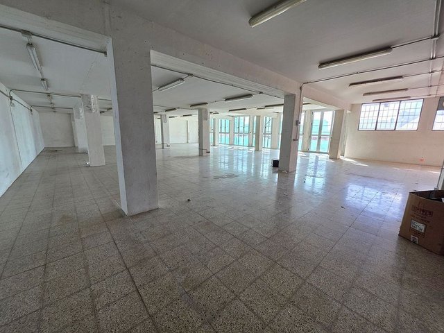 Local comercial en venta en El Parc i la Llacuna del Poblenou en Barcelona - Imagen 7