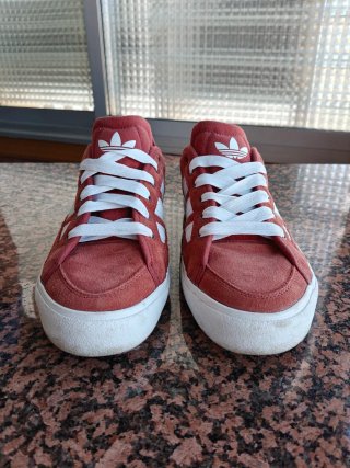 Zapatillas Adidas Court TNS Rubí Talla 43.1/3
