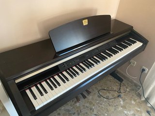 Piano Eléctrico Yamaha Clavinova