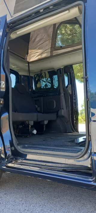 Nissan NV200 2011