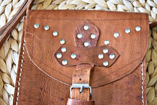 Bolso Bandolera de Piel Artesanal (Marrakech)