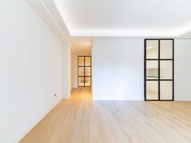 Piso en alquiler en Niño Jesús en Madrid - Imagen 4
