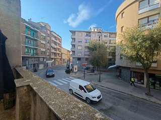 Casa adosada en venta en Monzón