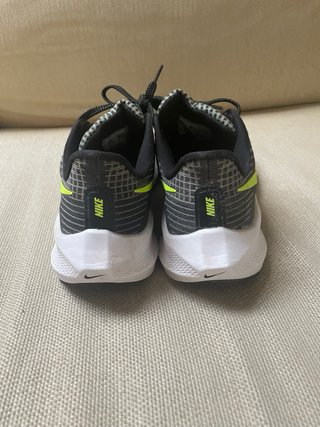 Nike Air Zoom Pegasus 39 Negro/Verde