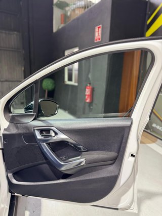PEUGEOT 2008 Style 1.6 BlueHDi 100 Cv