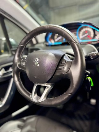 PEUGEOT 2008 Style 1.6 BlueHDi 100 Cv
